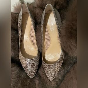 Brand new by Anti Gravity-Easy Spirit snake skin style heels